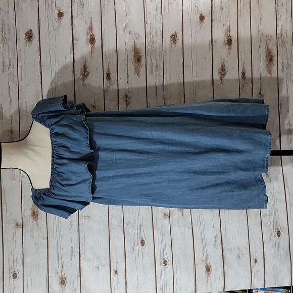 American Eagle Outfitters Dresses & Skirts - American Eagle Dress - Size Large ⭐️NWT!⭐️